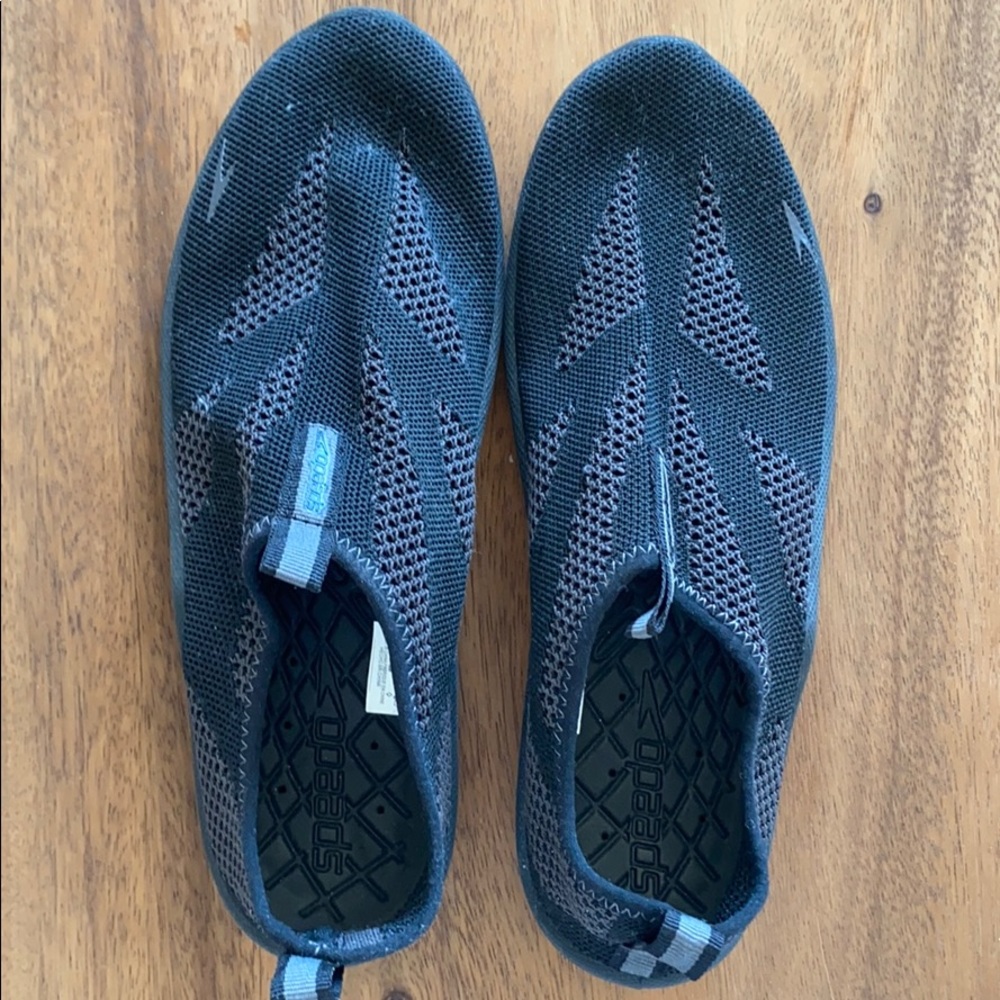 Speedo water shoes- Sz 10